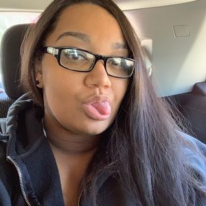 Meet your Posher, Diedre